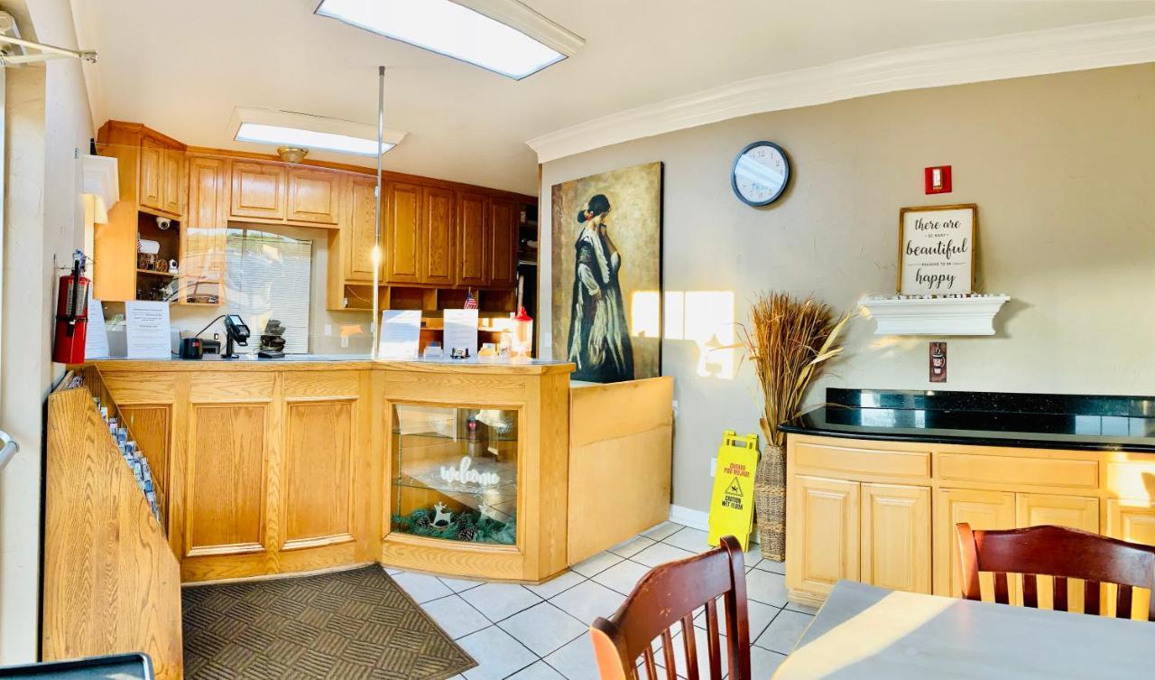 Weston Inn & Suites Rusk 외부 사진