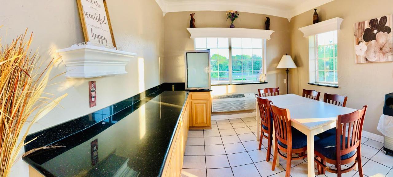 Weston Inn & Suites Rusk 외부 사진