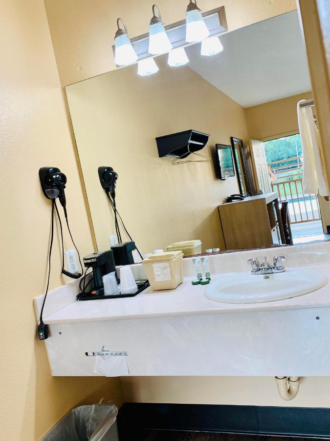 Weston Inn & Suites Rusk 외부 사진